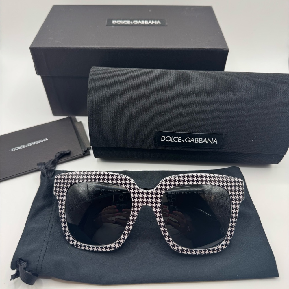 NIB Authentic Dolce & Gabbana Sunglasses DG 4286